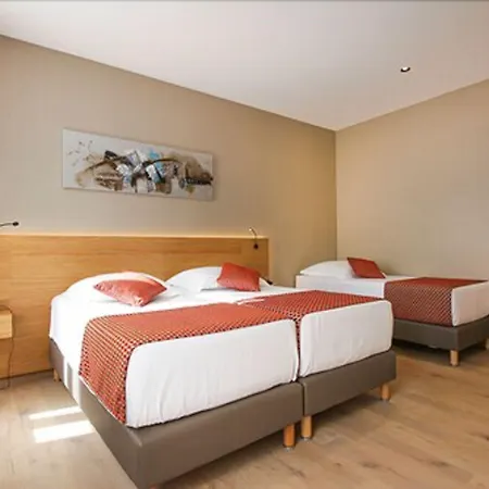 Le Castel D'alti Bagneres-de-Luchon