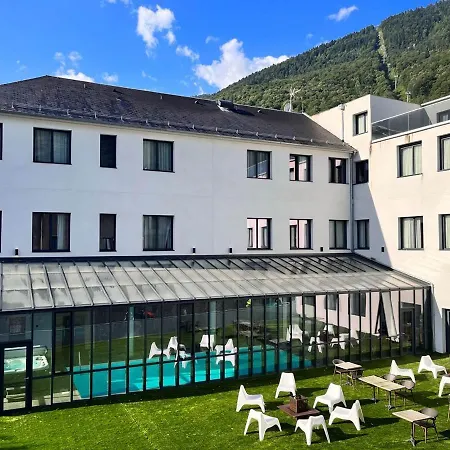 Le Castel D'alti 호텔 4*